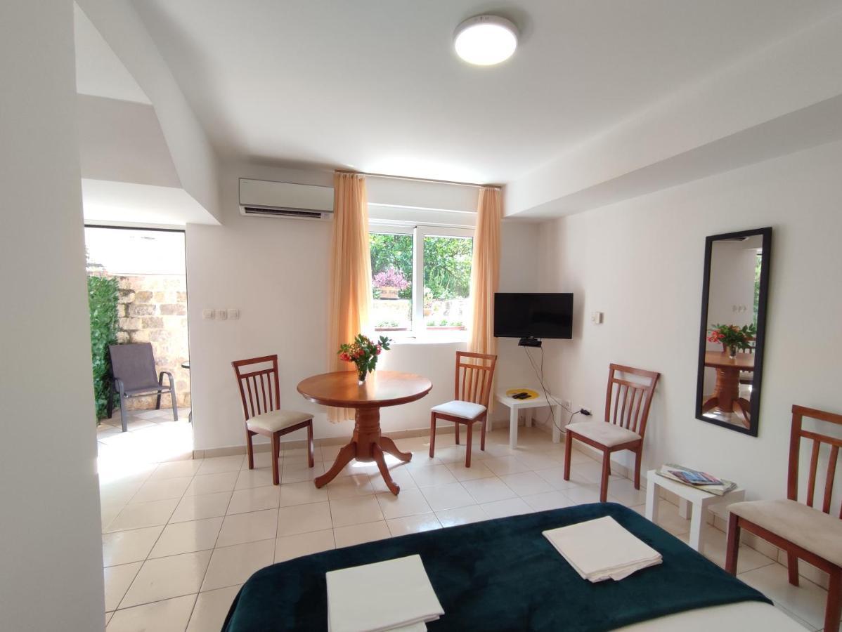 Studio Apartman Radimir Kotor Exterior foto