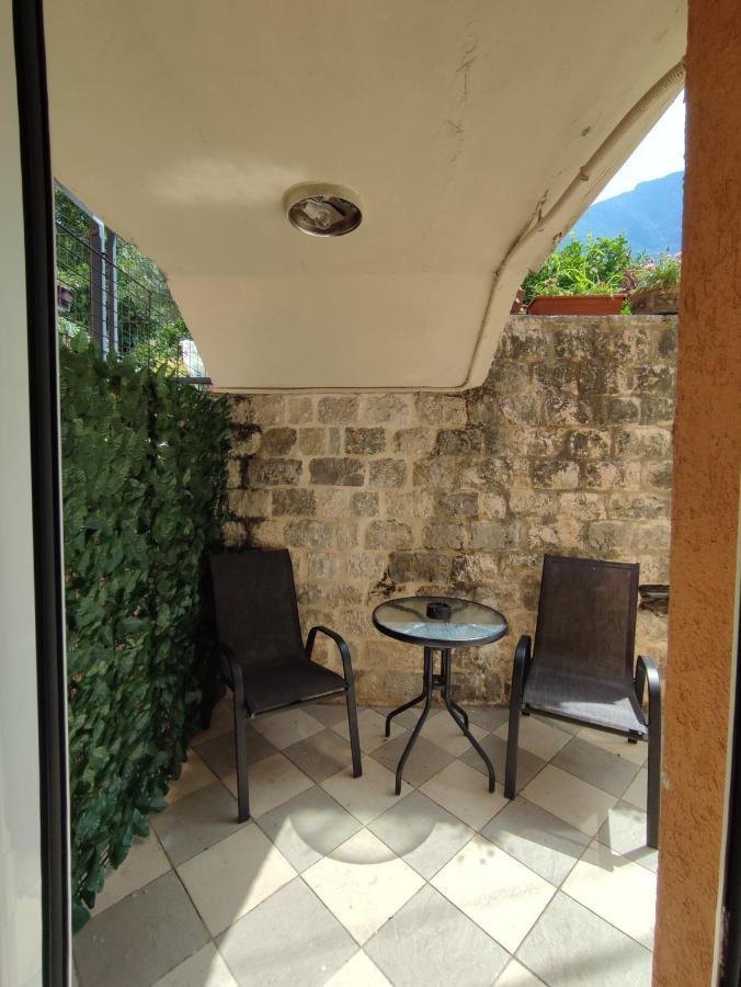 Studio Apartman Radimir Kotor Exterior foto