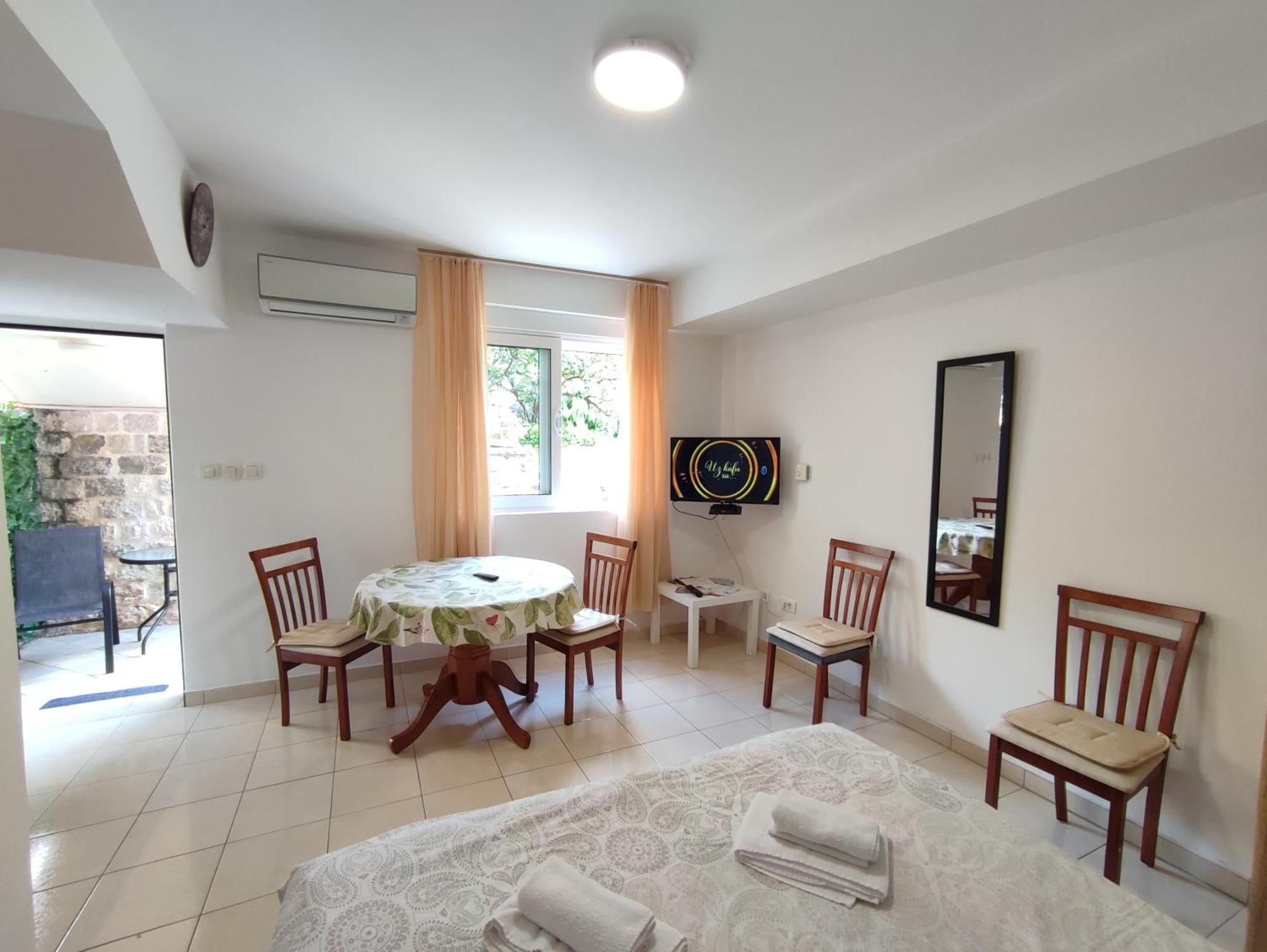 Studio Apartman Radimir Kotor Exterior foto